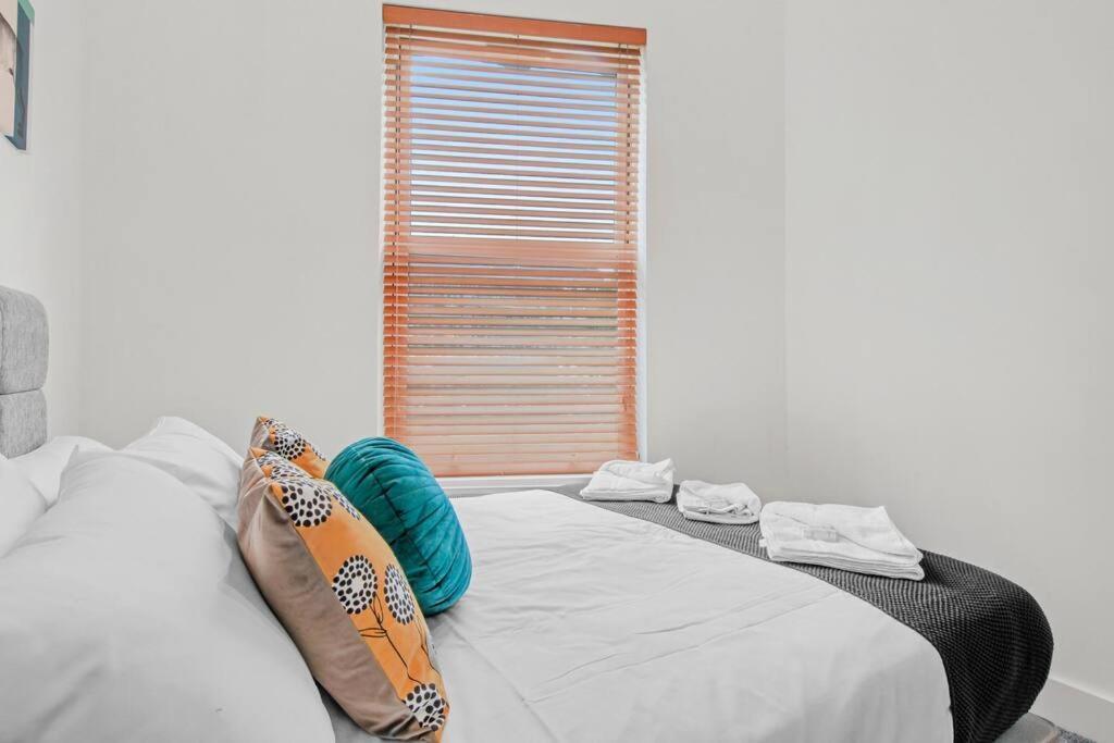 Apartamento Charming 2 Bed Free Wifi Close To Camden Londres